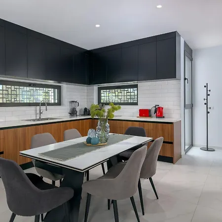 Galini By Interhome Vakantiehuis Charaki