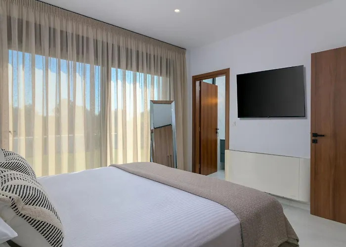 Galini By Interhome Vakantiehuis Charaki